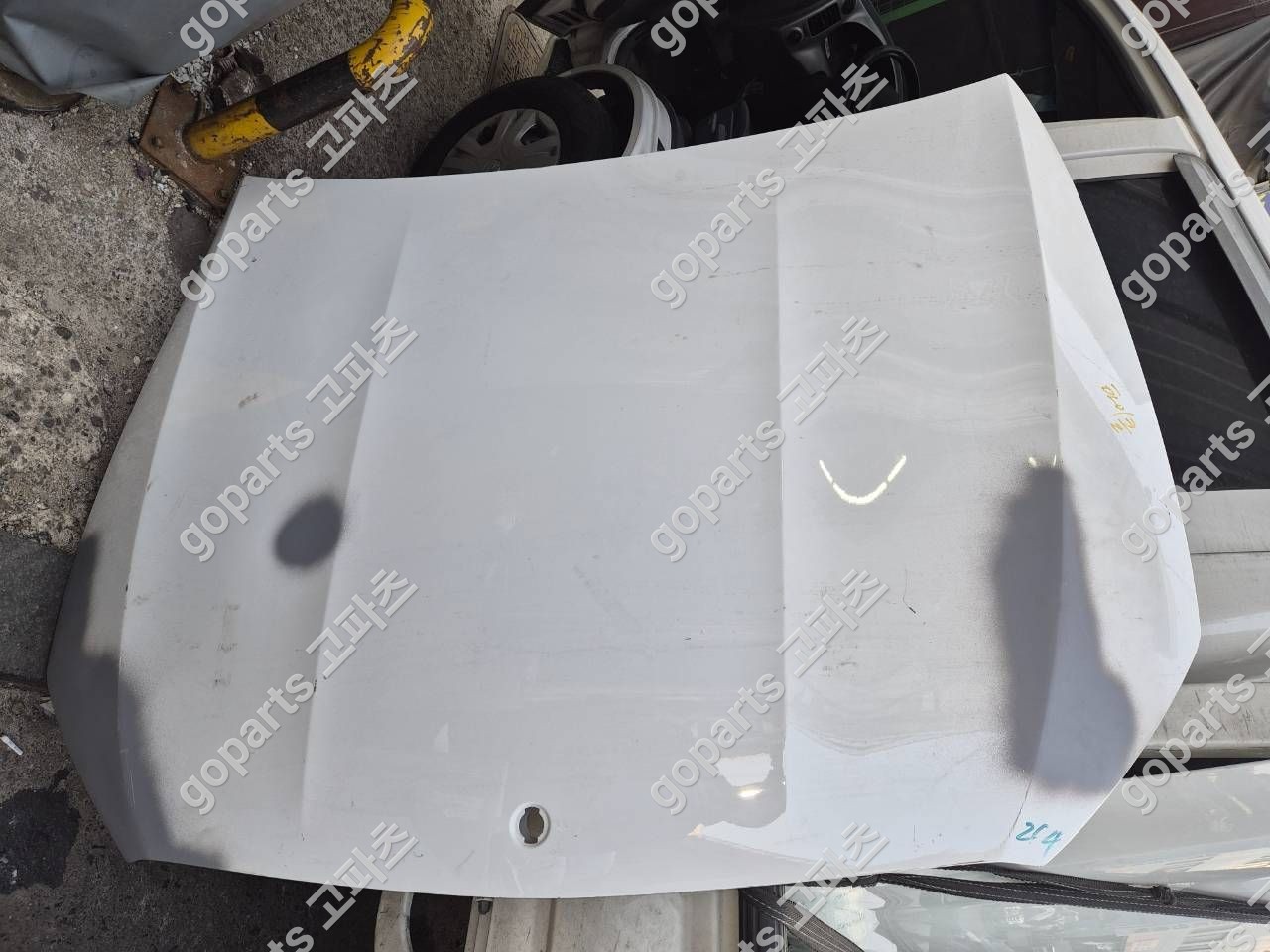 벤츠 E클래스 W214 본넷 상세사진 2