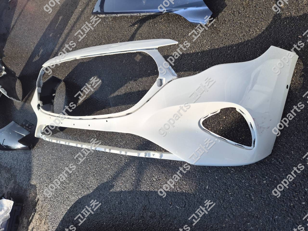 벤츠 E클래스 W214 전범퍼 상세사진 3