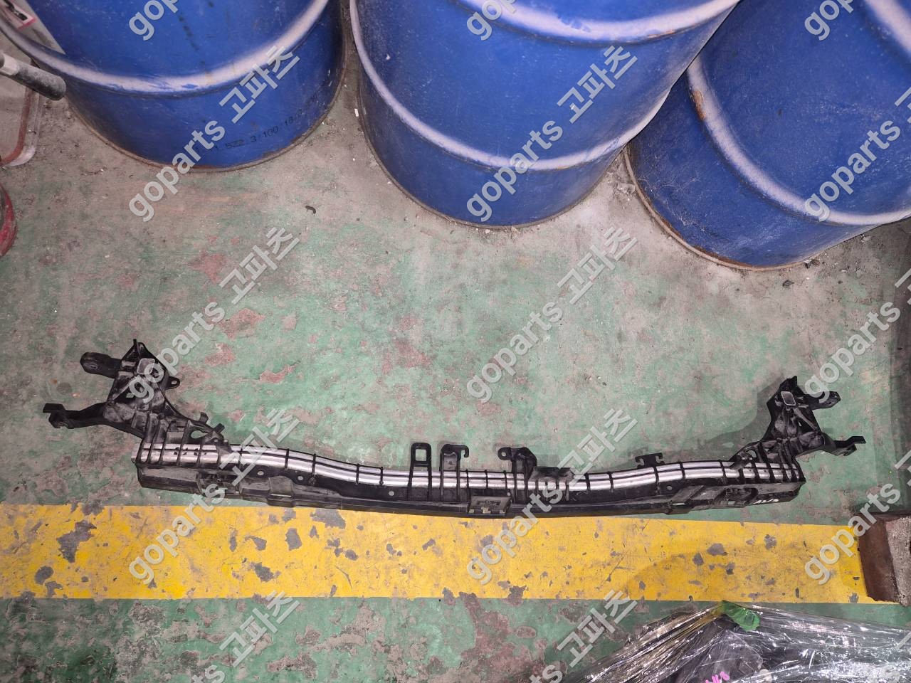 벤츠 W213 W238 라디에터상단어퍼상판넬지지쫄대 A2136201701 상세사진 3