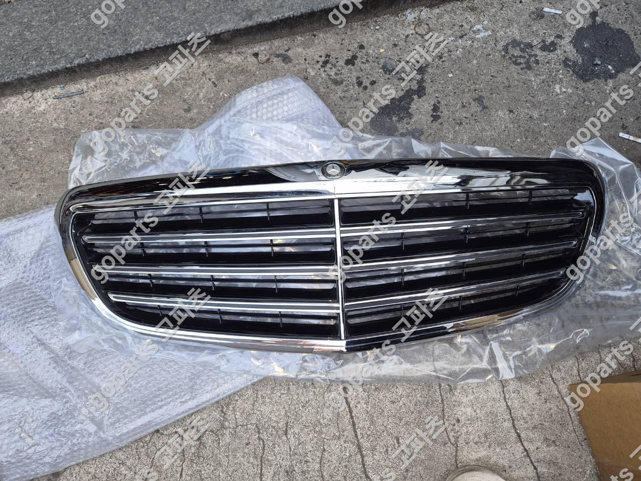 벤츠 E클래스 W213 전면그릴 상세사진 2