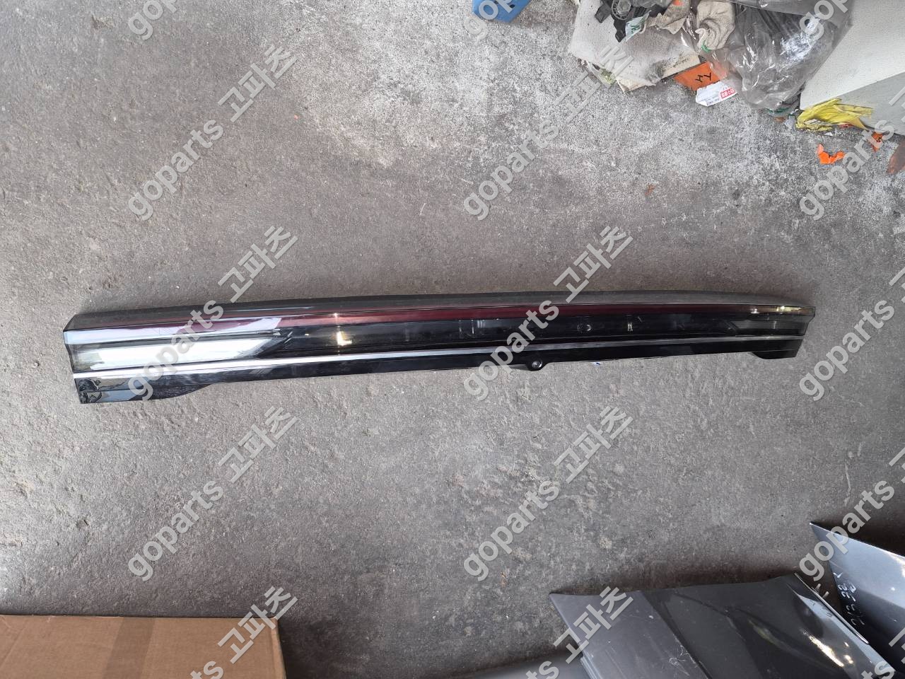 링컨 노틸러스 중고 트렁크등 테일라이트 R2TB 13B433 550,000원