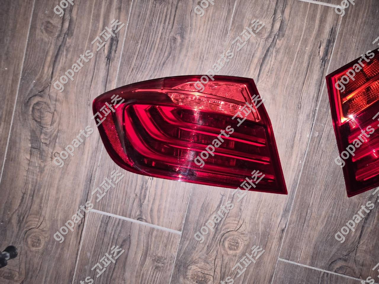 BMW 5시리즈 F10 운전석 후미등 상세사진 2