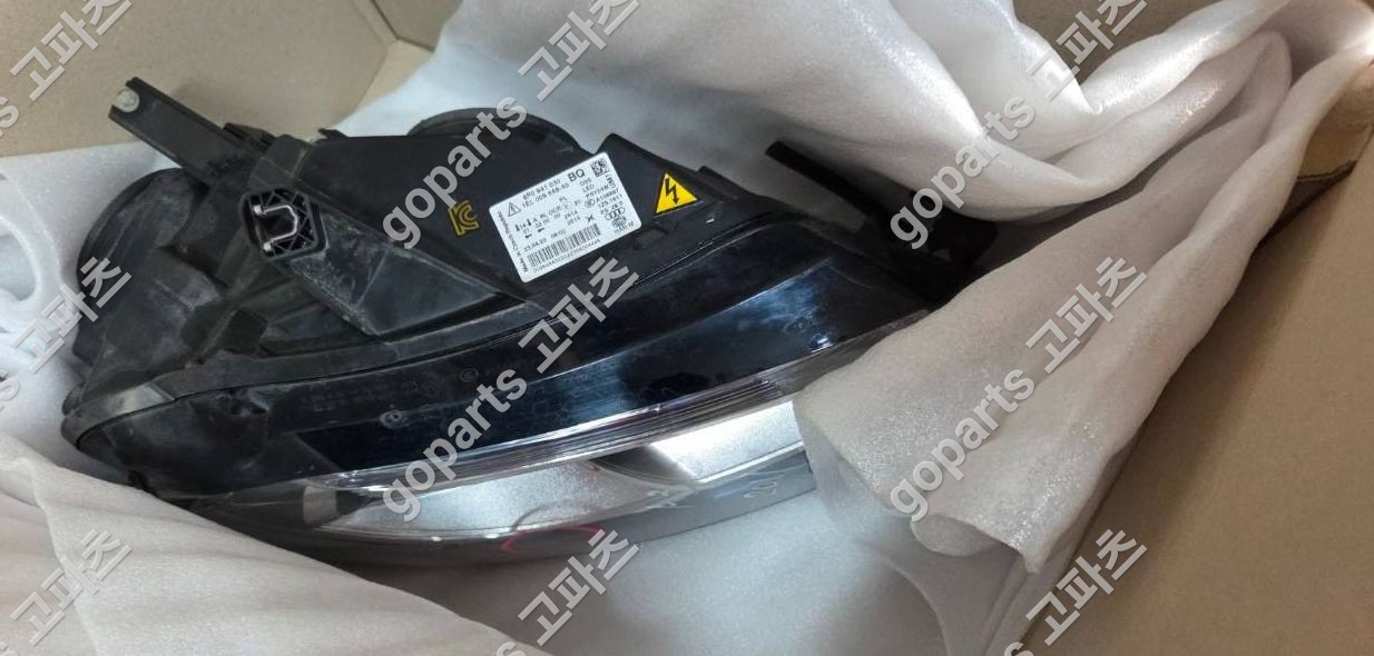 아우디 A3 8P 조수석 헤드라이트 8p0941030 상세사진 2