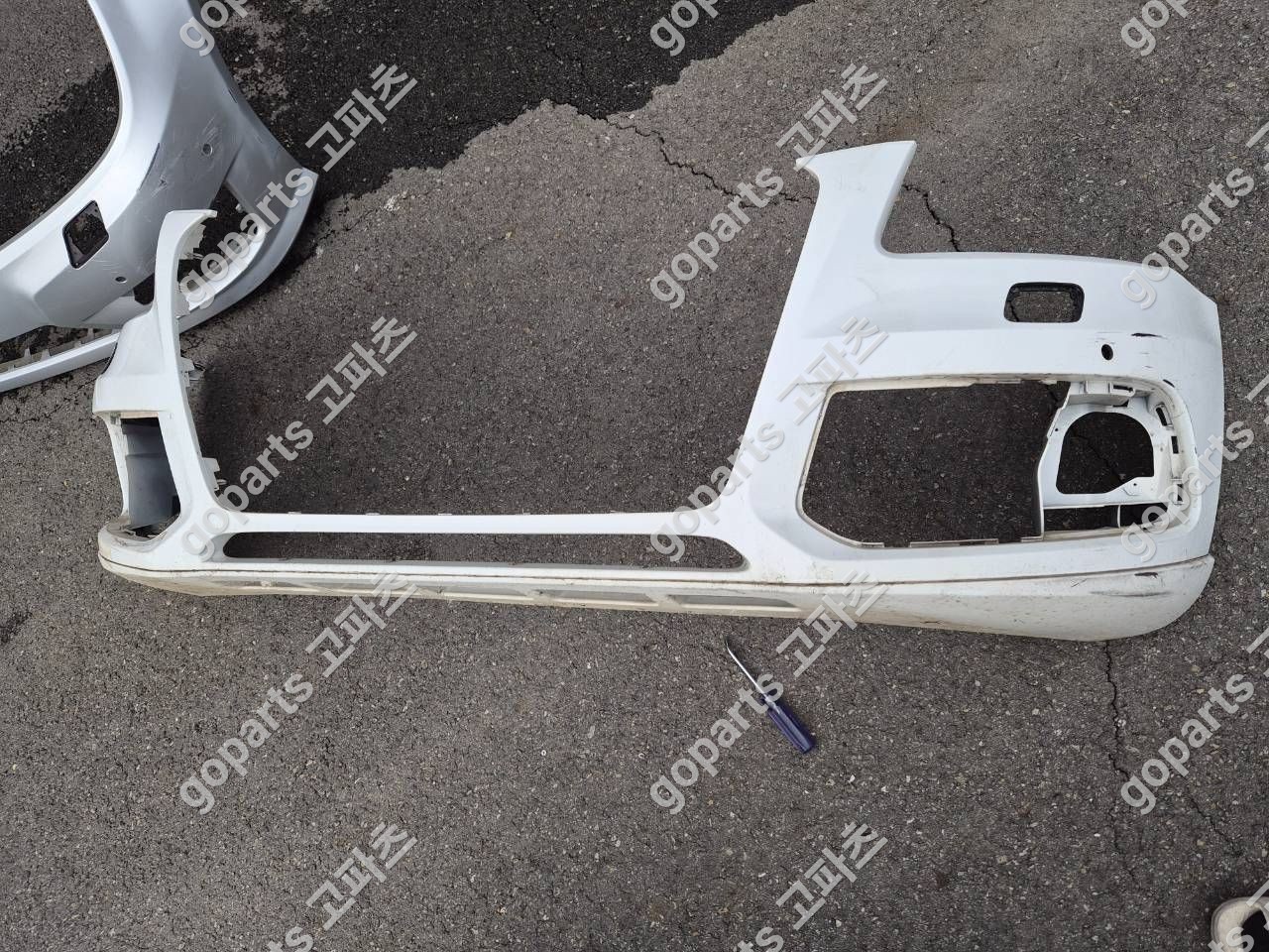 아우디 Q5 8r 전범퍼 중고 200,000원