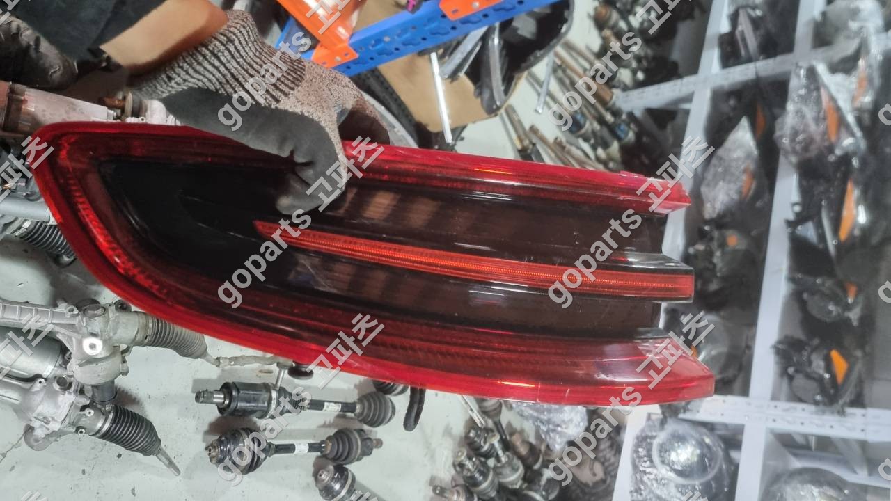 포르쉐 마칸 95B 운전석 리어테일라이트 95b945095d/m 상세사진 2