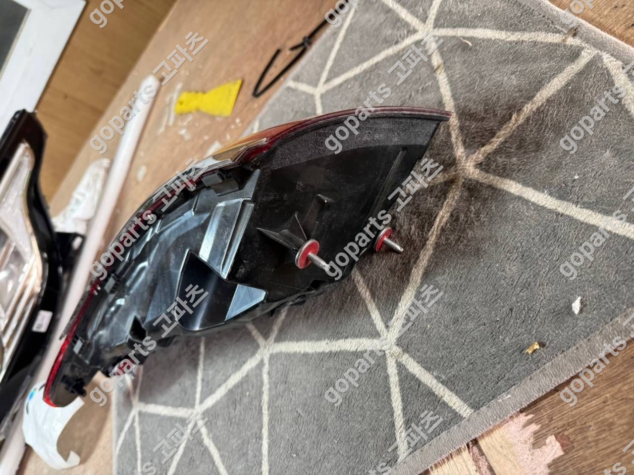 벤츠 E클래스 W214 조수석 후미등 A2149065602 상세사진 6