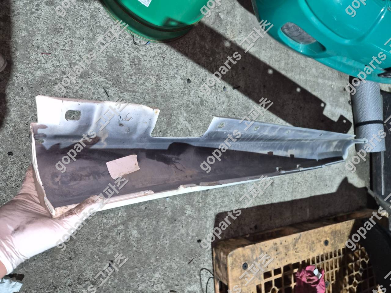 벤츠 C클래스 W204 운전석 사이드스테프 상세사진 2