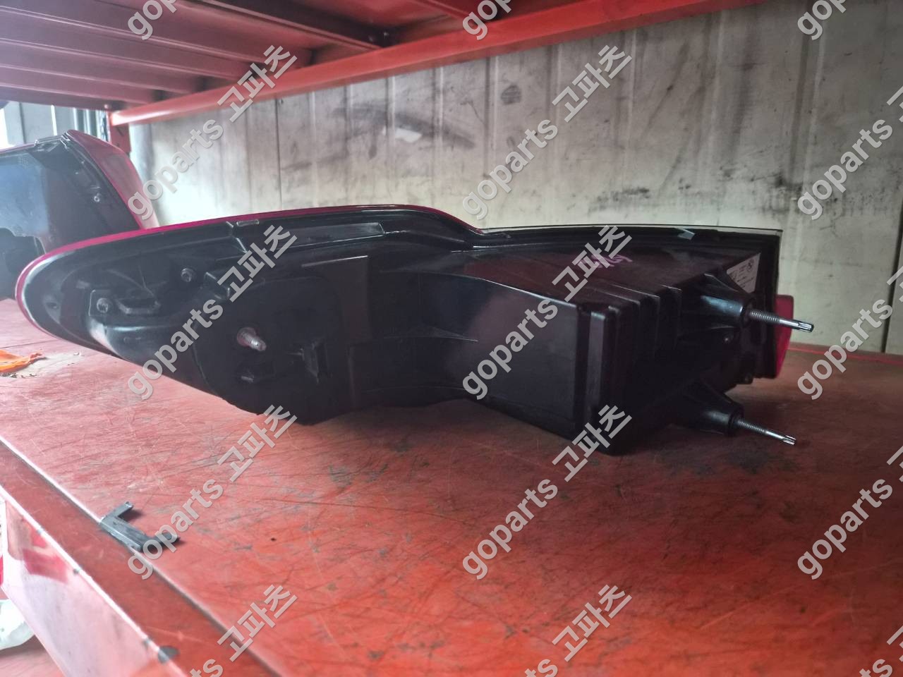 BMW X4 G02 조수석 후미등 4740939613 상세사진 4