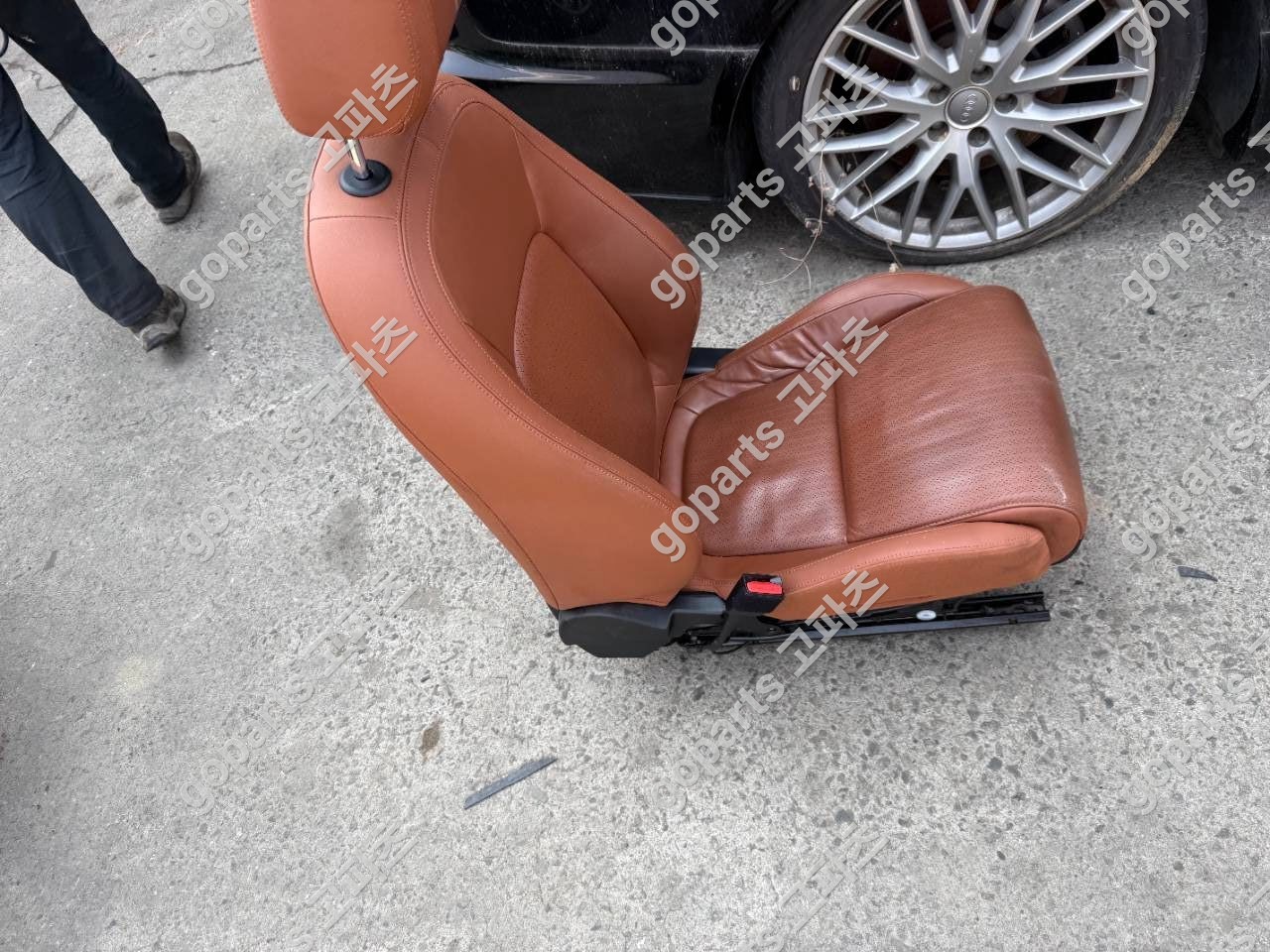 재규어 XE 운전석프론트시트 상세사진 2