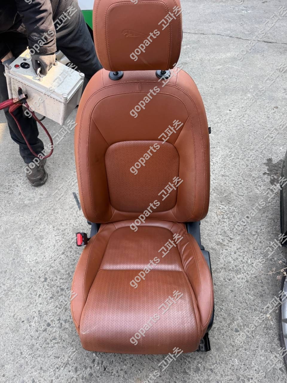 재규어 XE 운전석프론트시트 중고 300,000원