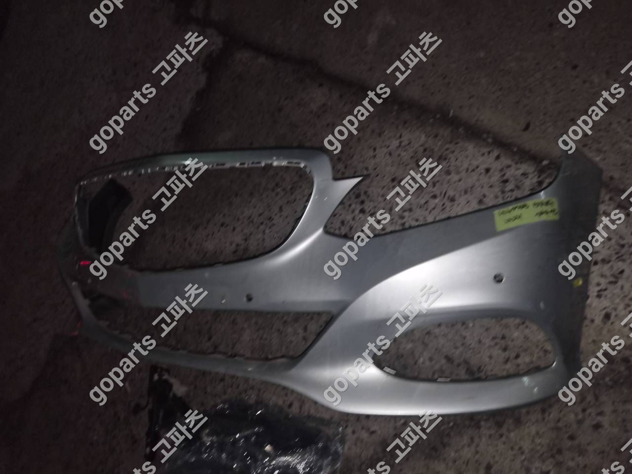 벤츠 E클래스 W212 아방가르드 타입 전범퍼 상세사진 3