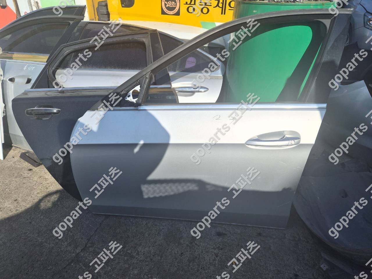 벤츠 E클래스 W212 운전석 도어 중고 350,000원