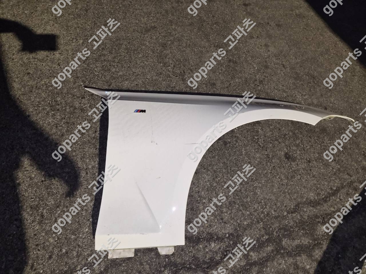 BMW 3시리즈 G20 앞휀더 중고 200,000원