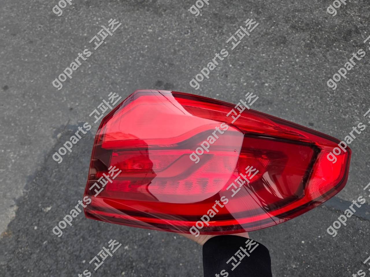 BMW 5시리즈 G30 조수석 후미등 중고 150,000원