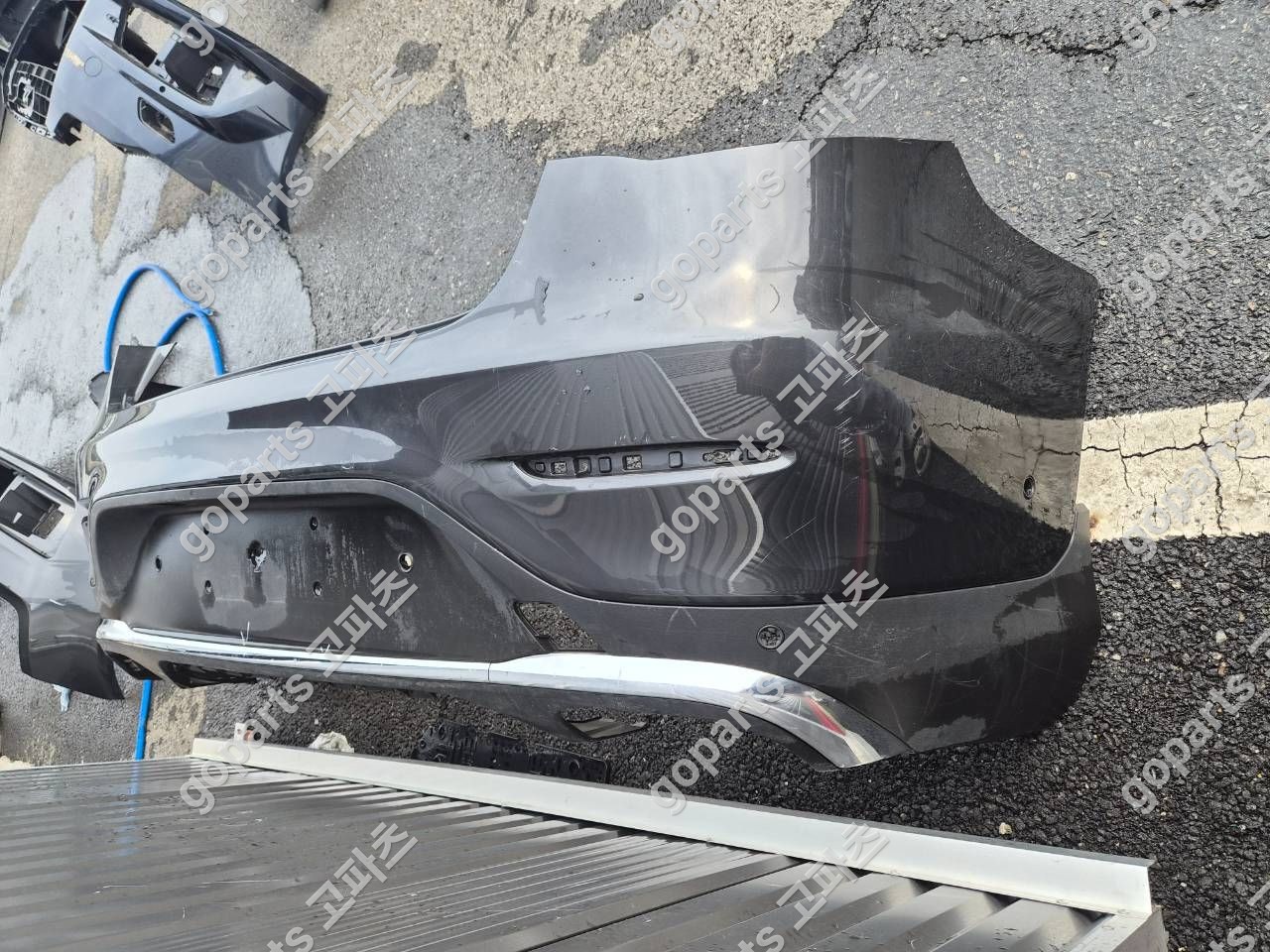 벤츠 GLC쿠페 C253 후범퍼 상세사진 3