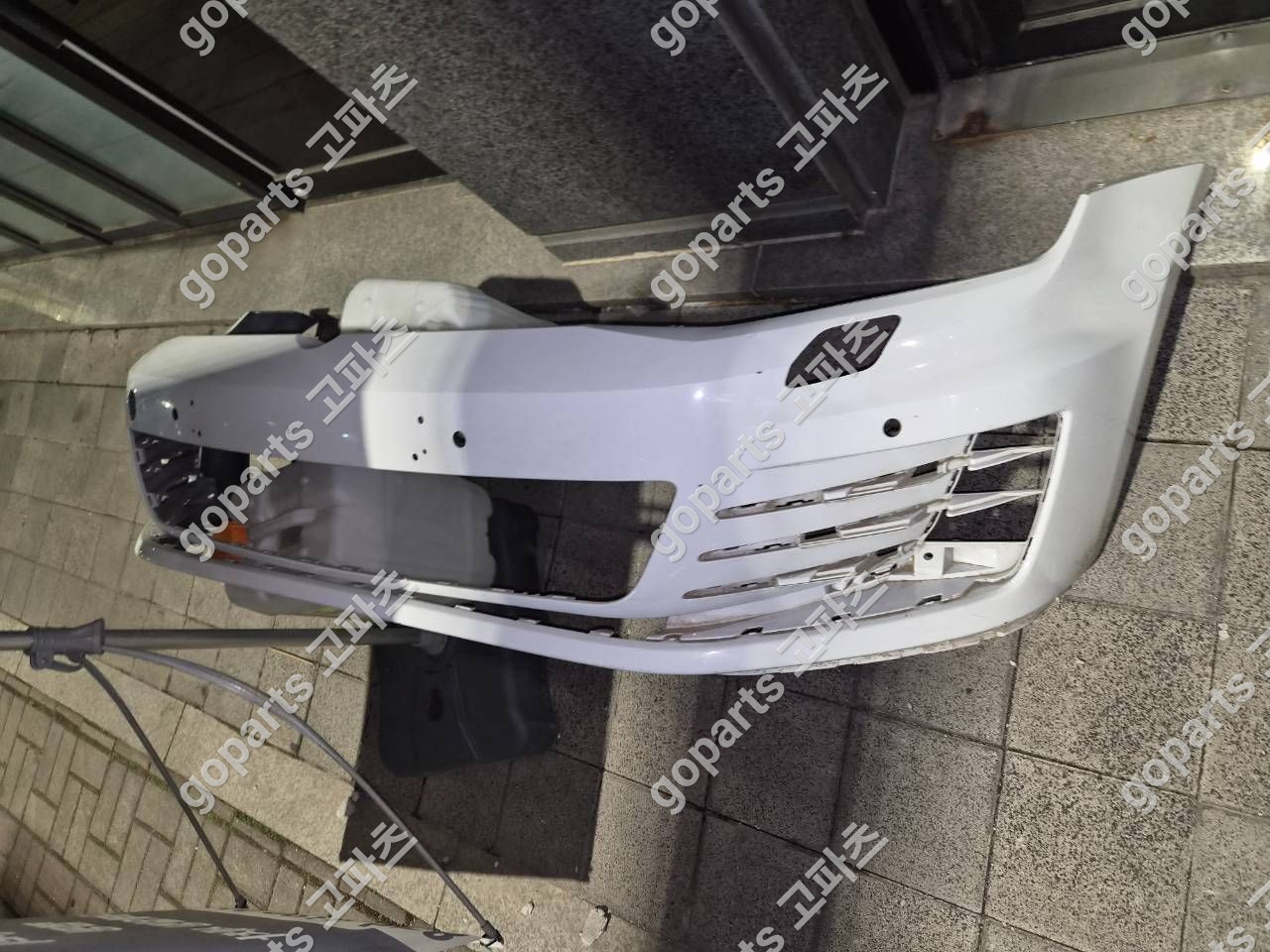 폭스바겐 골프 7세대 전범퍼 상세사진 2