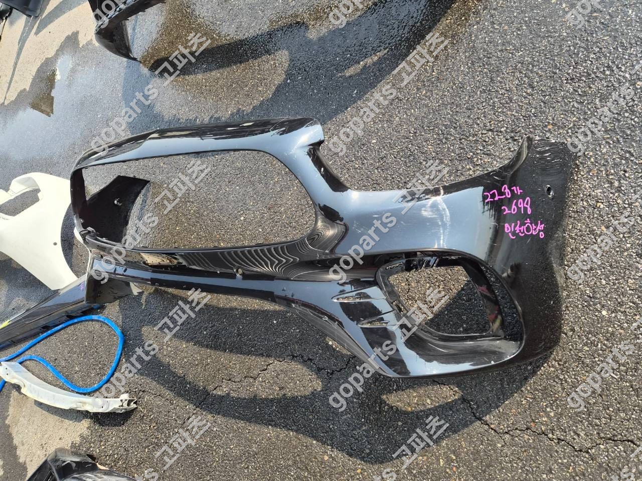 벤츠 W213 E클래스 흰색 전범퍼 AMG라인 상세사진 3