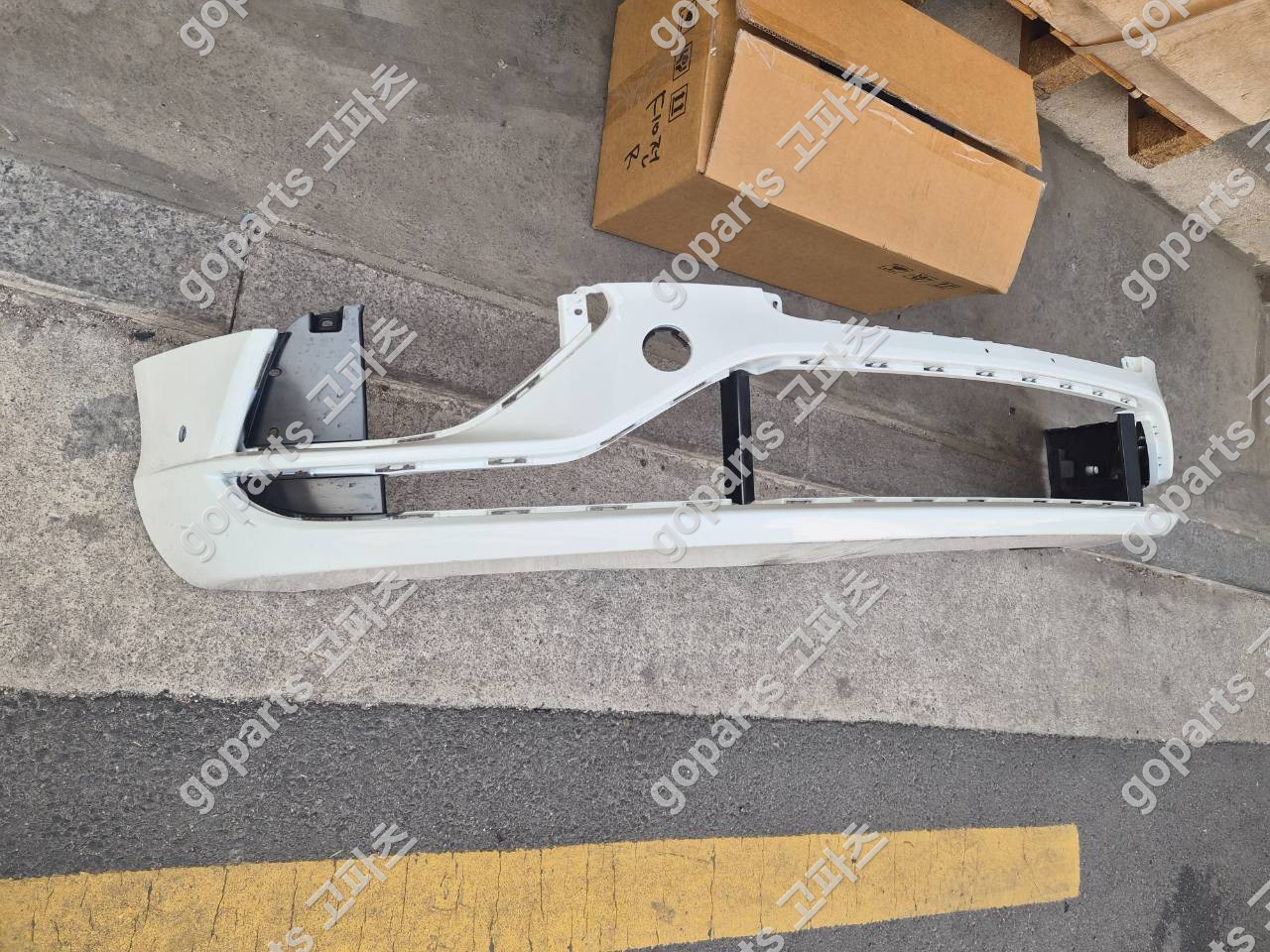 벤틀리 컨티넨탈 GTC 전범퍼 3w3807217ad 상세사진 2