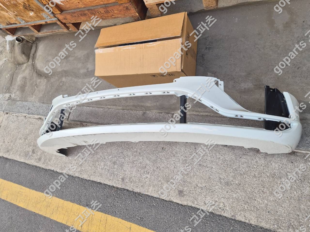 벤틀리 컨티넨탈 GTC 중고 전범퍼 3w3807217ad 1,500,000원