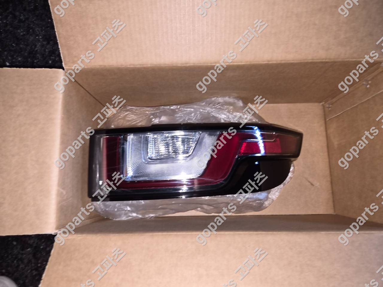 랜드로버 이보크 L538 중고 조수석 후미등 300,000원