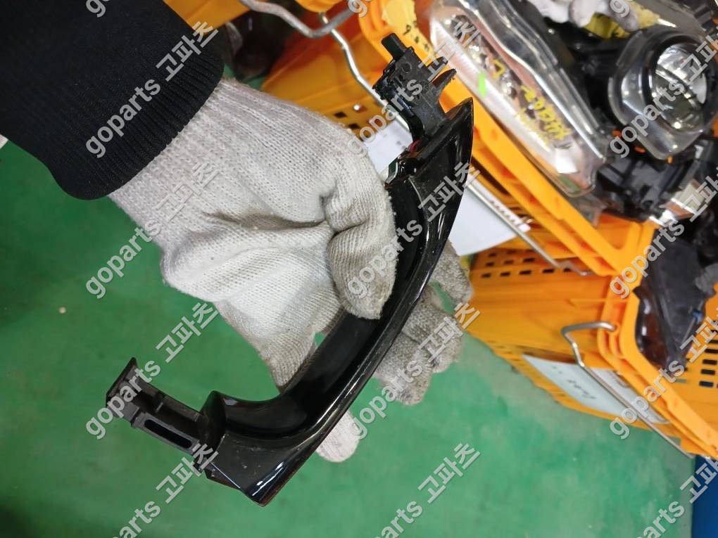 벤츠 E클래스 W213 운전석 앞 도어 외캐치 손잡이 상세사진 4