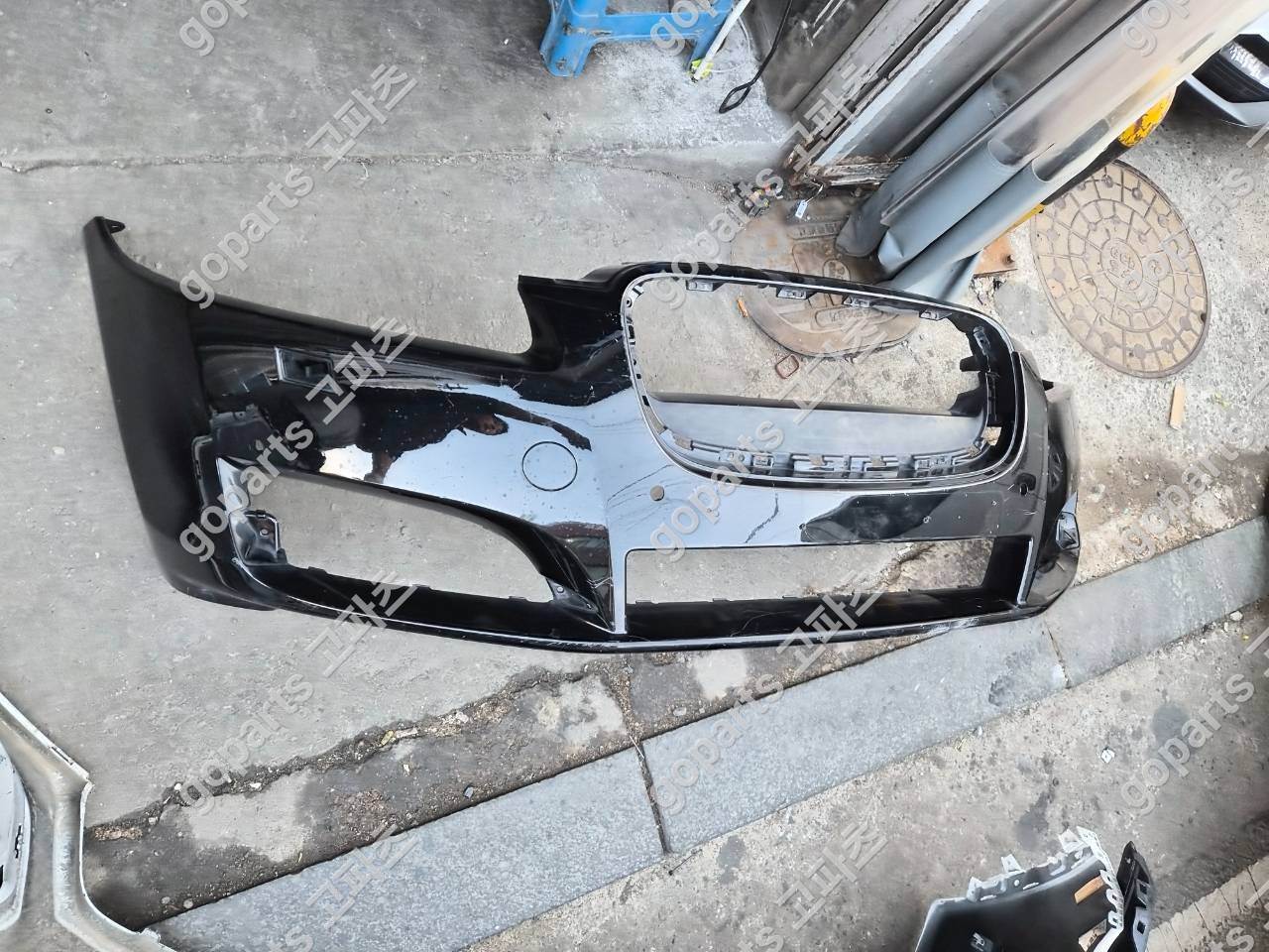 재규어 Xf 전범퍼 중고 250,000원