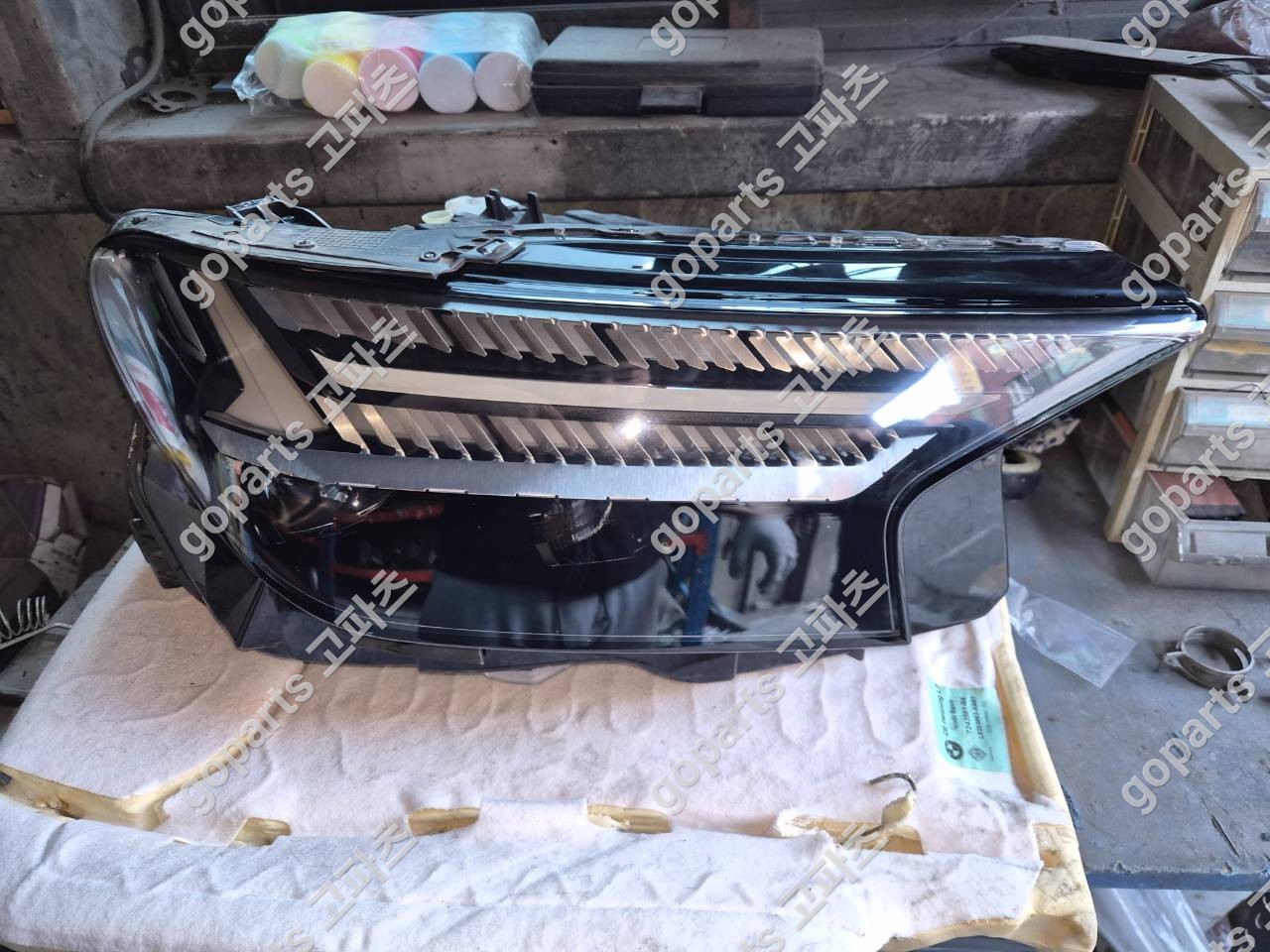 아우디 Q4 etron 조수석 헤드라이트 89a941036 중고 600,000원