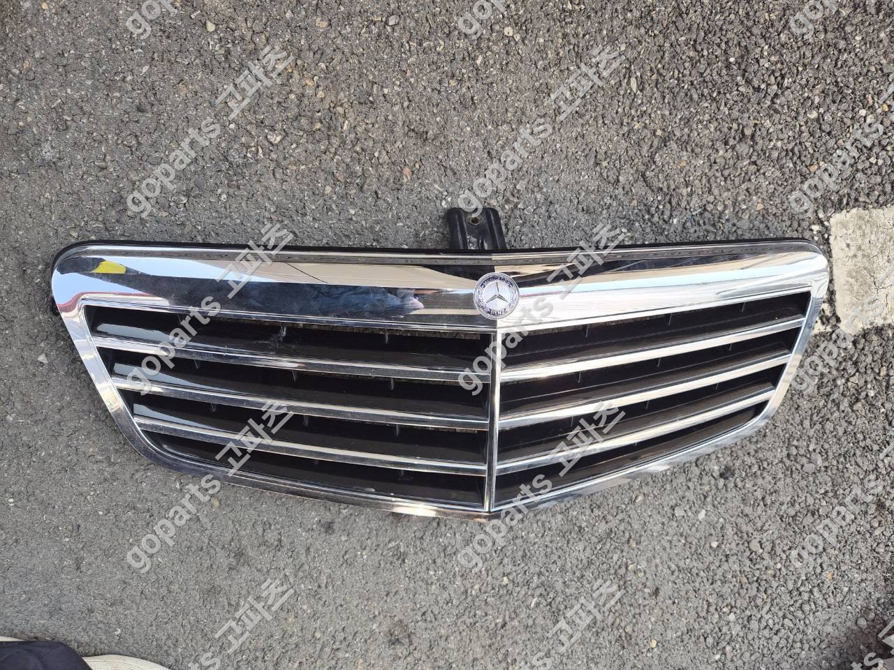 벤츠 E클래스 W212 전면그릴 중고 200,000원