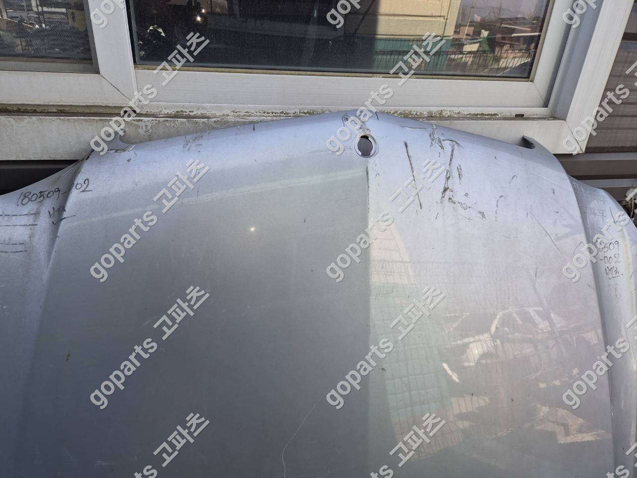 벤츠 E클래스 W212 전반기 중고 본넷 상세사진 3