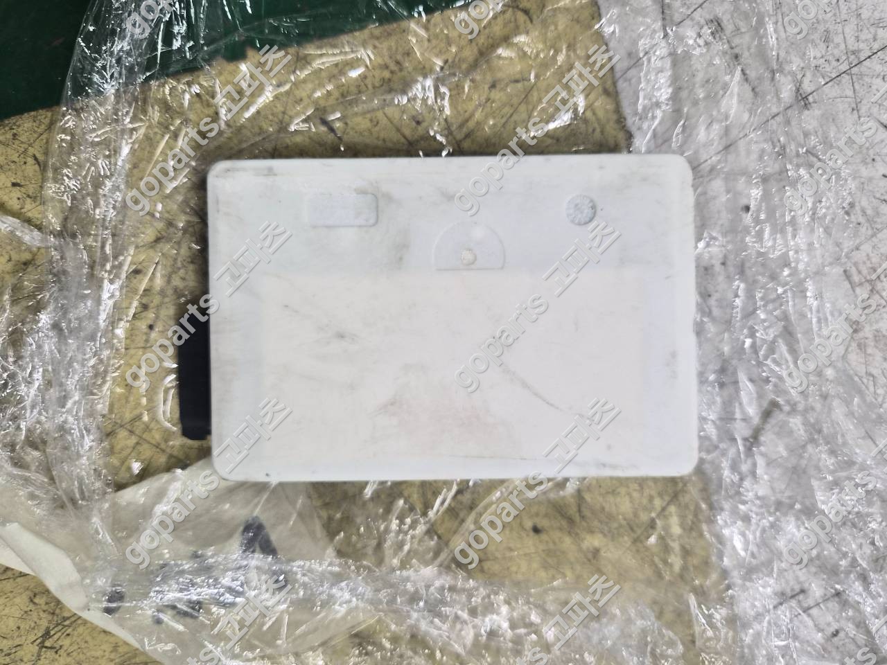 벤츠 S클래스 전방레이더 0009054211 상세사진 2