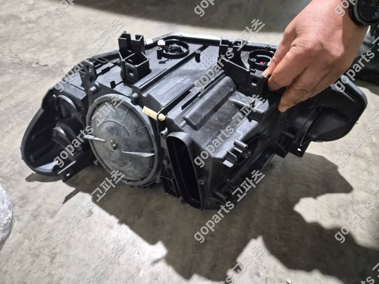 BMW 4시리즈 F32 F33 F36 조수석 헤드라이트 상세사진 4