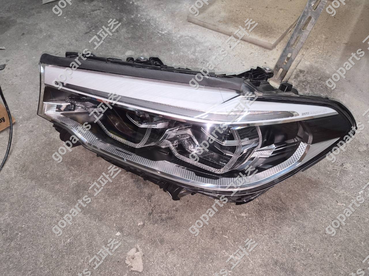 BMW 5시리즈 G30 운전석 헤드라이트 7214961-03 상세사진 4