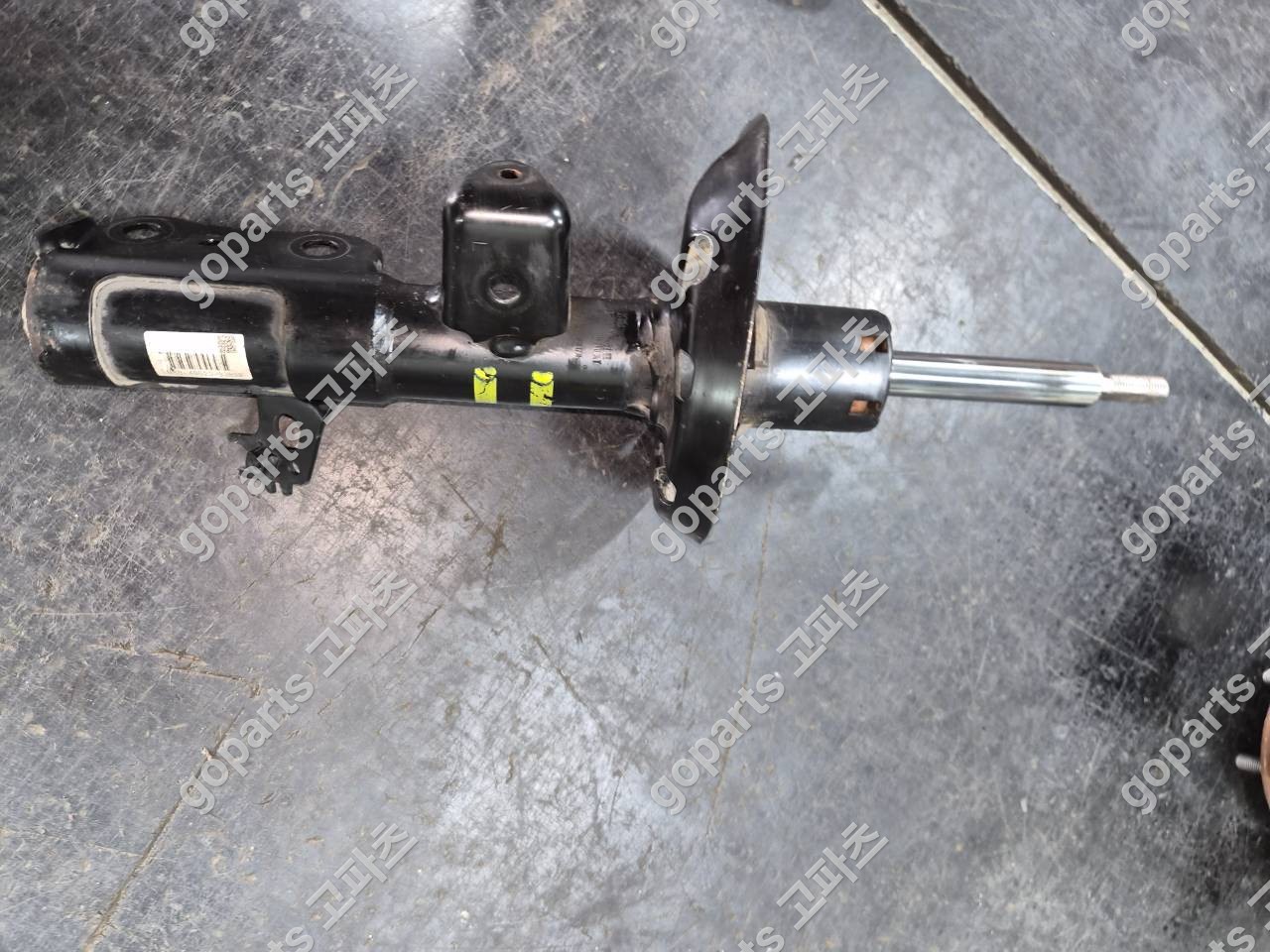 렉서스 ES 7세대 운전석 앞 쇼바 상세사진 2