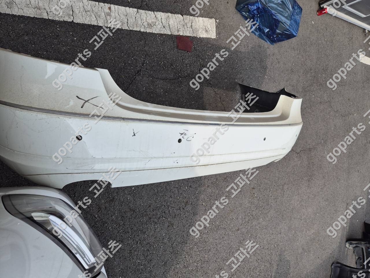 벤츠 W212 E클래스 후범퍼 중고 200,000원