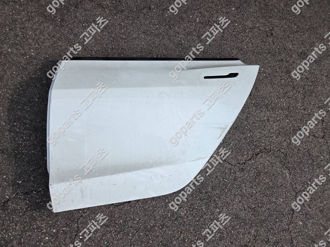 테슬라 모델3 운전석후 도어 중고 300,000원