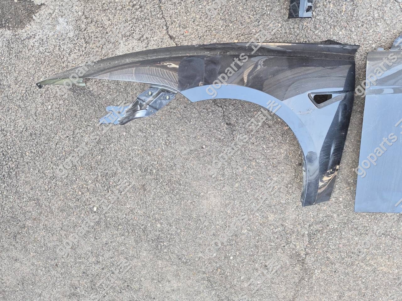 테슬라 모델3 2세대 하이랜드 운전석 전휀더 상세사진 2