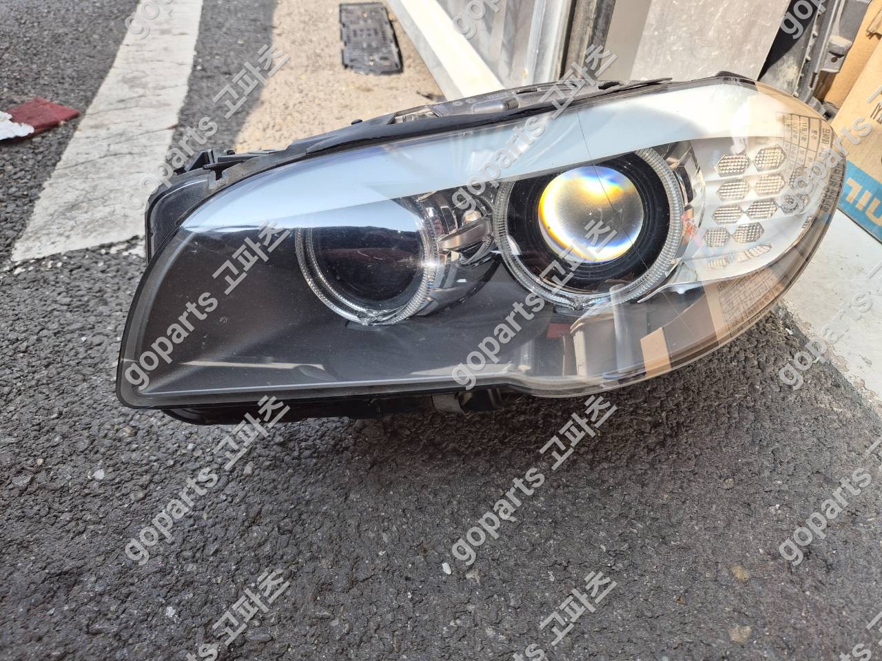 BMW 5시리즈 F10 중고 헤드라이트 7203245-12 350,000원