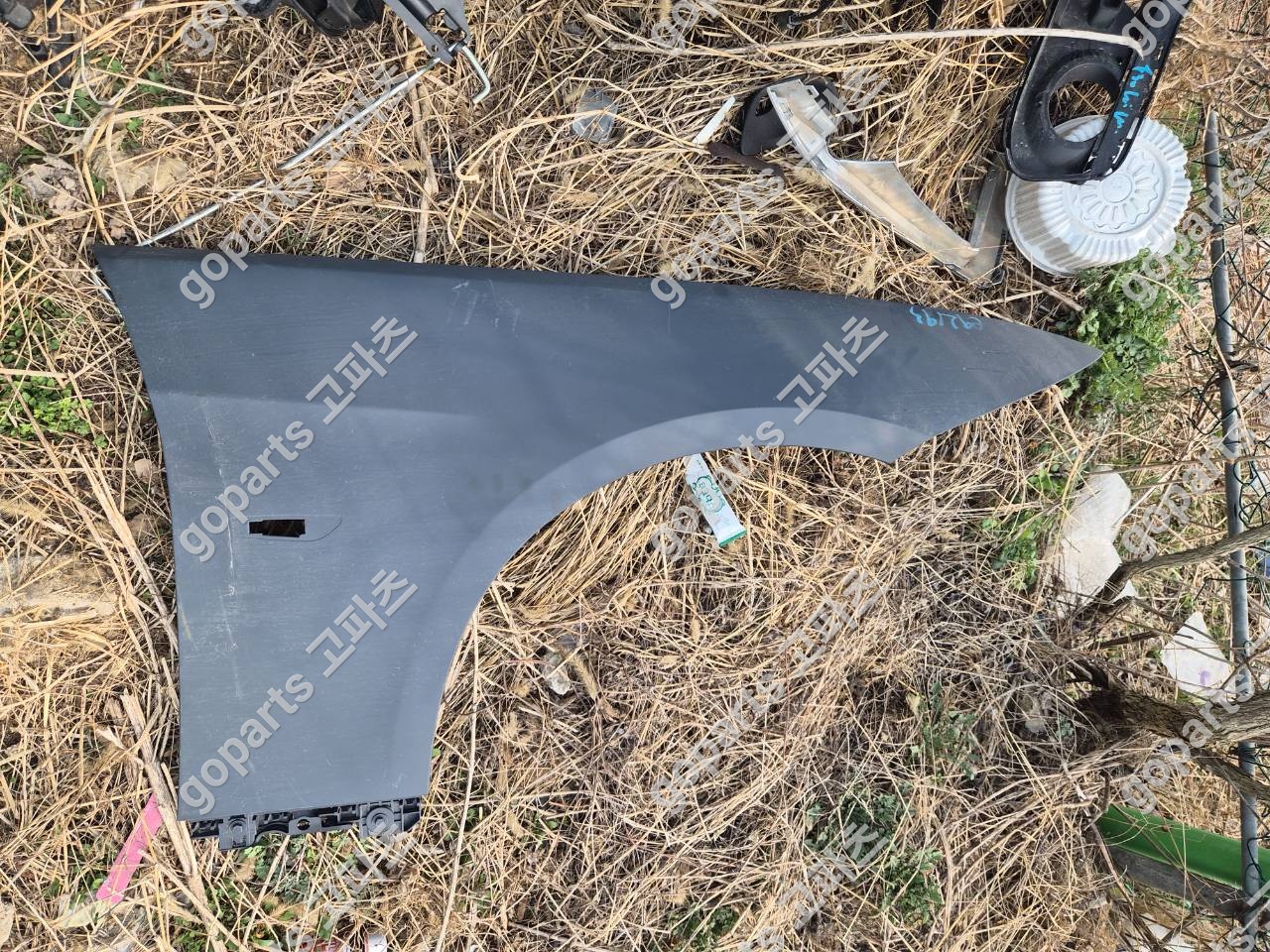 BMW 3시리즈 쿠페 E92 중고 앞휀더 조수석 250,000원