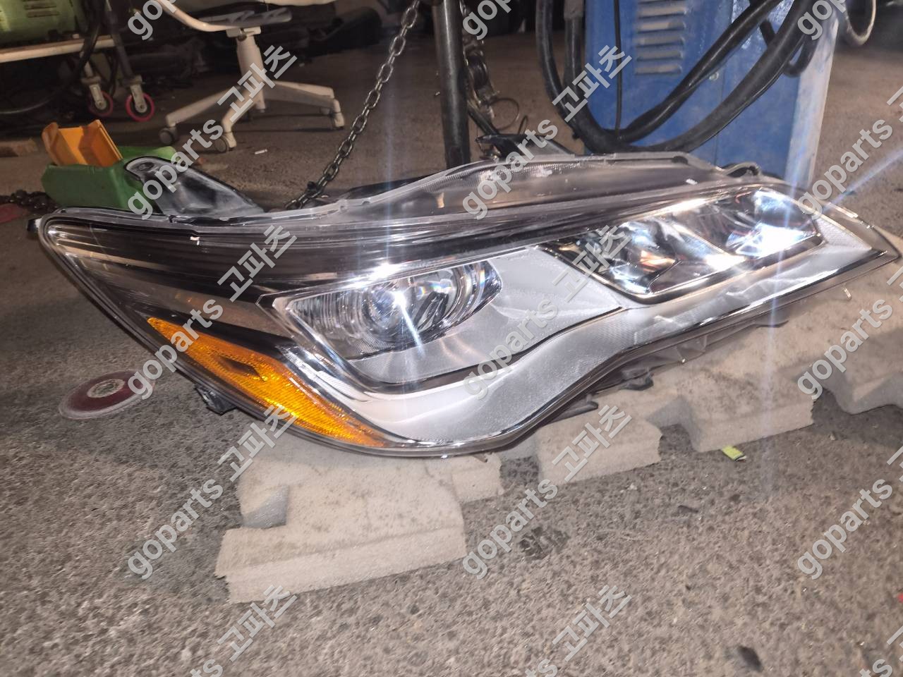 도요타 캠리 헤드라이트 조수석 중고 400,000원