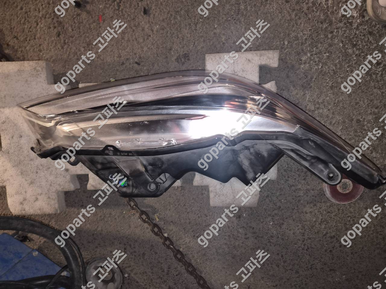 도요타 캠리 2015-2017 조수석 헤드라이트 상세사진 3