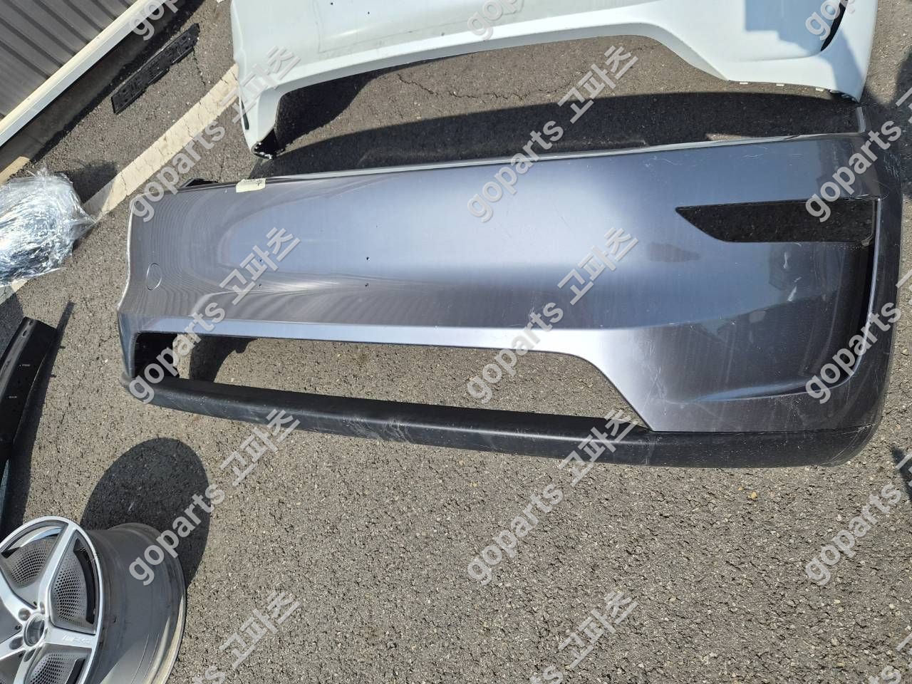 테슬라 모델 Y 전범퍼 중고 250,000원