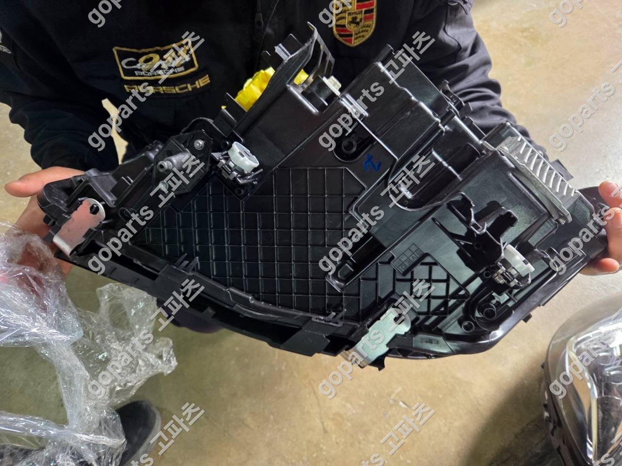 BMW 5시리즈 G30 조수석 레이저 헤드라이트 9850588-05 상세사진 4