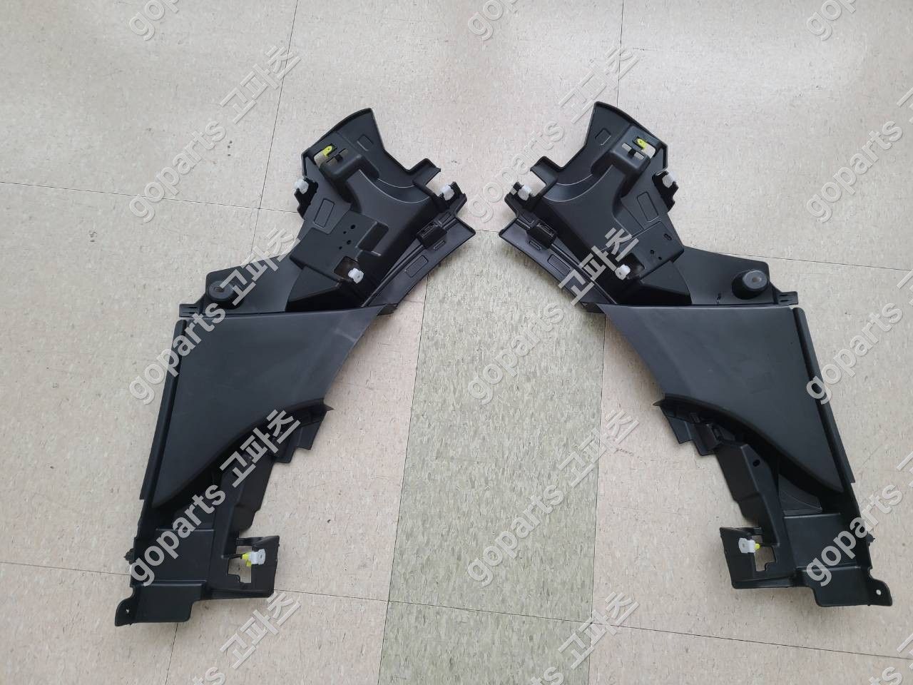 랜드로버 레인지로버 스포츠 L494 앞범퍼 브라켓 상세사진 2