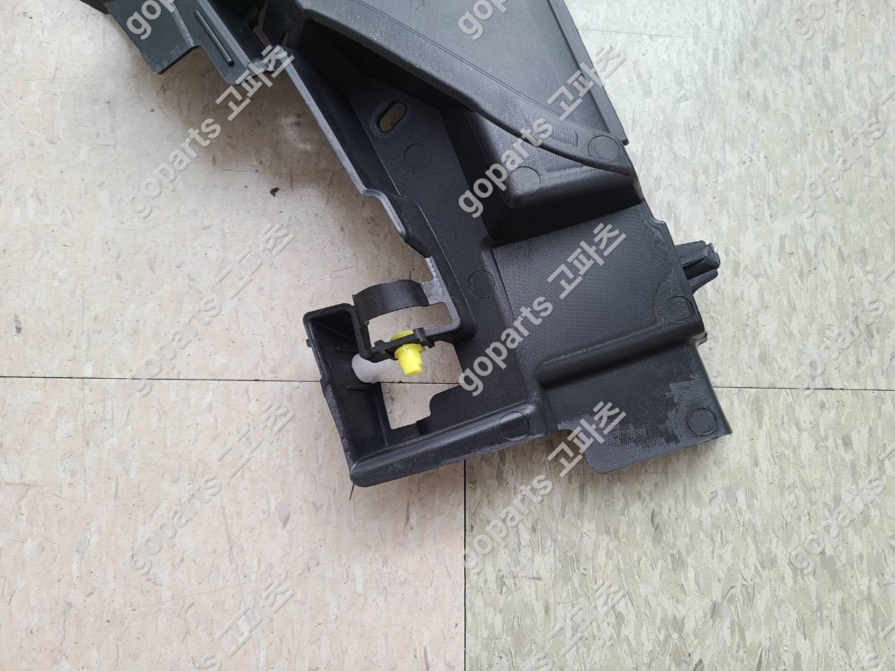 랜드로버 레인지로버 스포츠 L494 앞범퍼 브라켓 상세사진 4