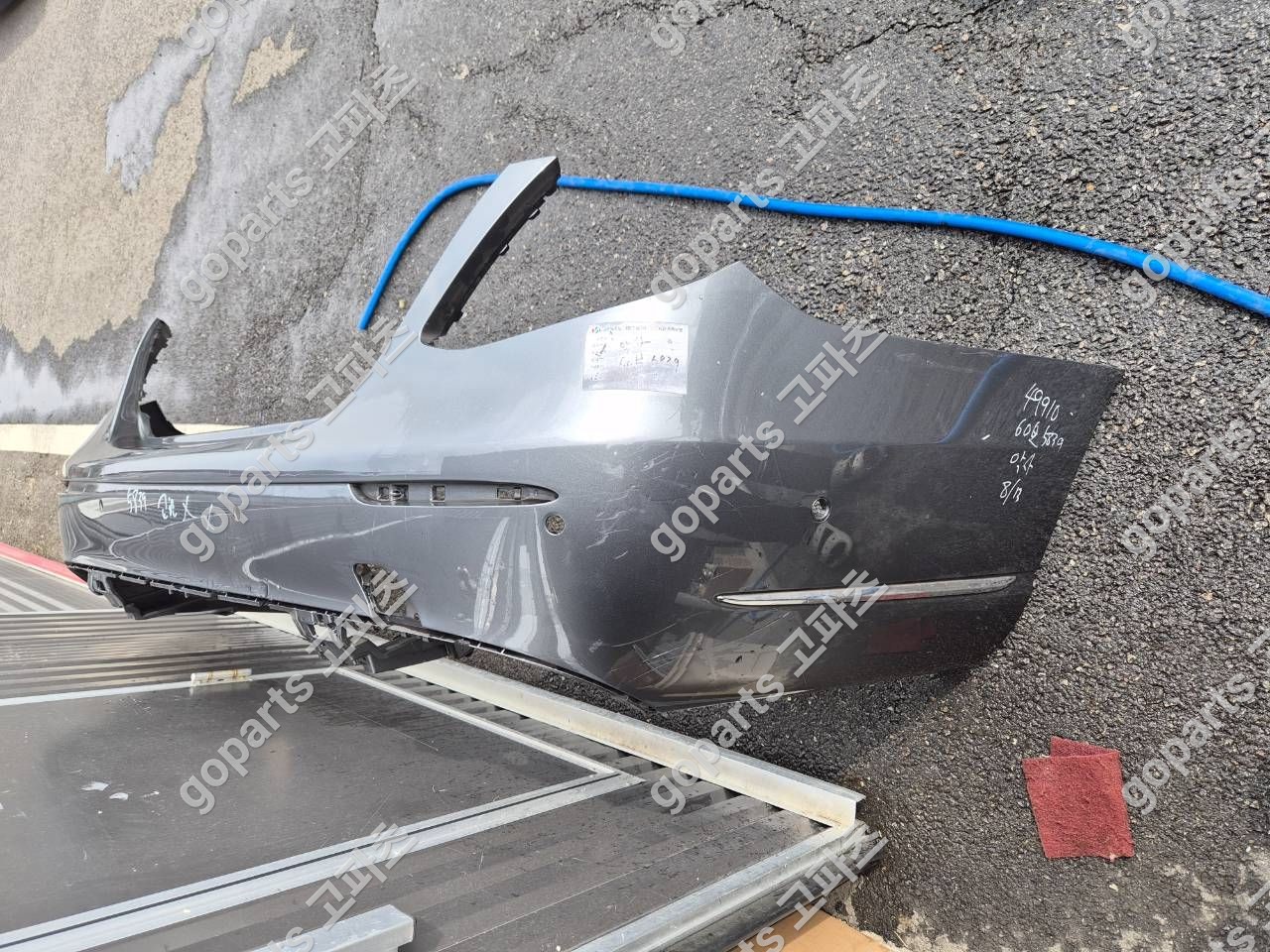 벤츠 E클래스 W213 후범퍼 상세사진 3