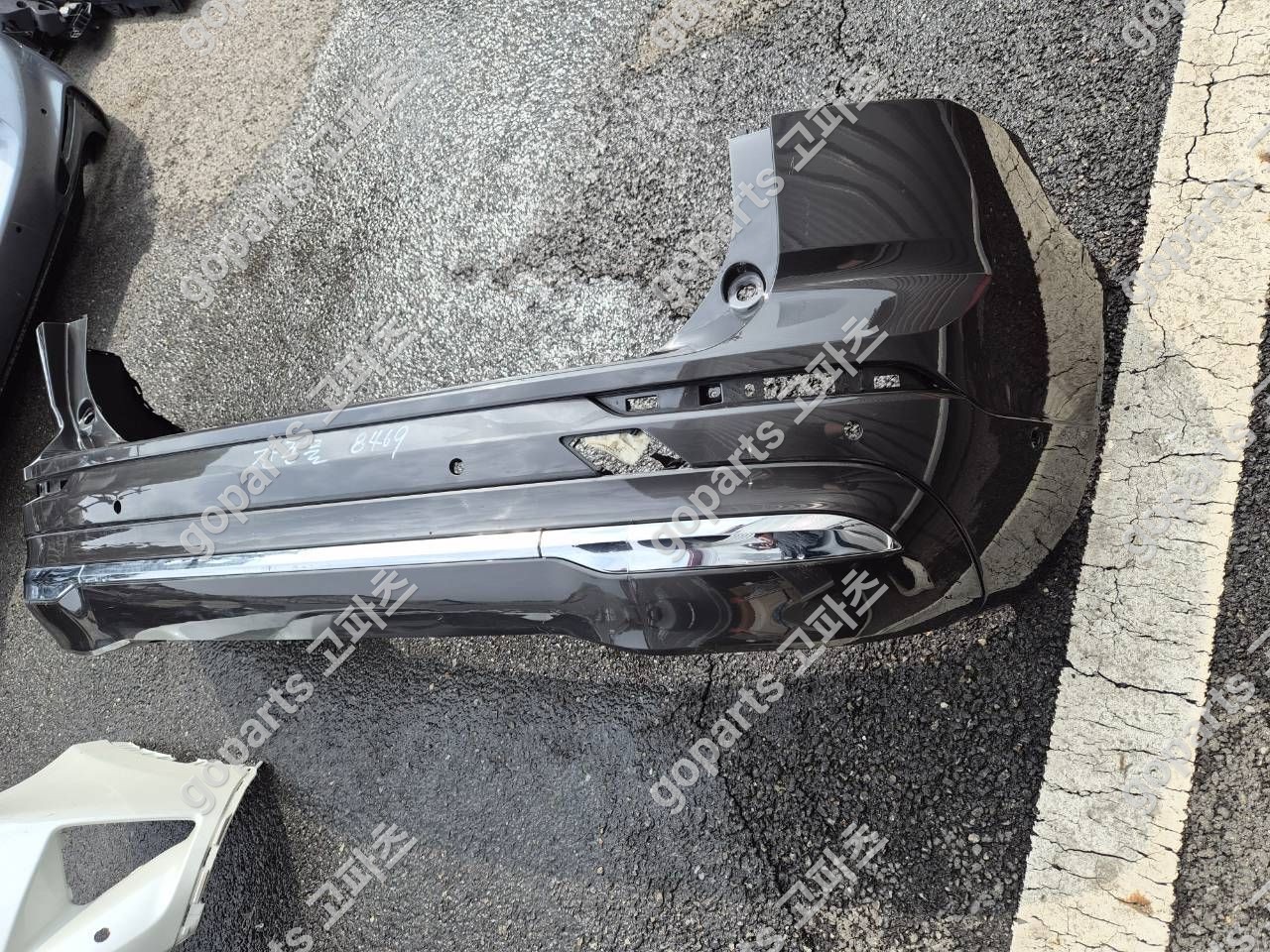 볼보 XC60 2세대 전반기 후범퍼 34425198 상세사진 3