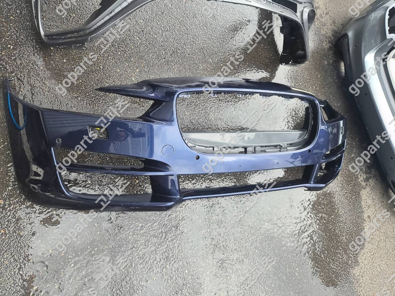 재규어 Xe 전반기 전 전범퍼 중고부품 실물사진