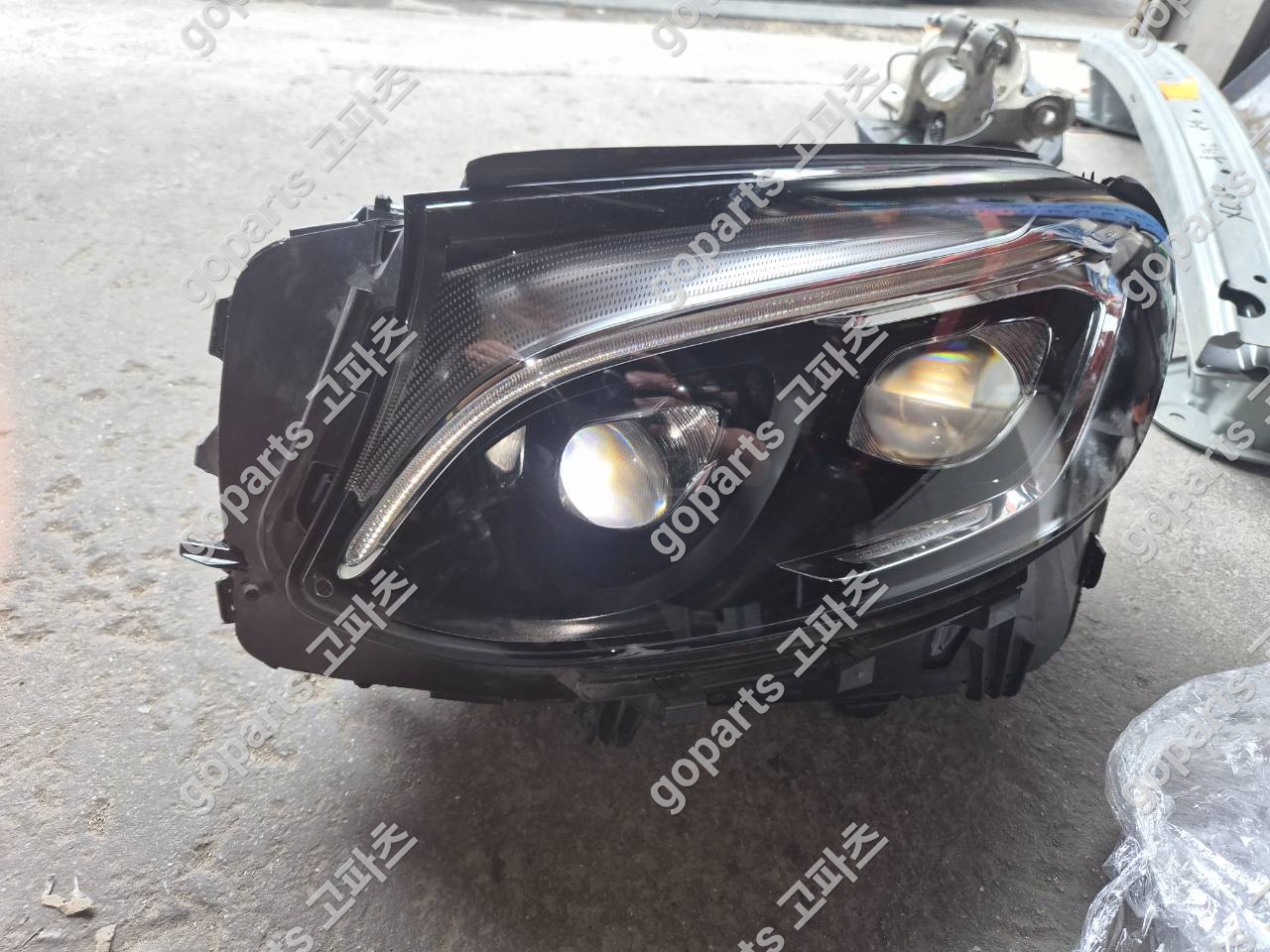 벤츠 GLC클래스 W253 운전석 헤드라이트 A2539065701 상세사진 4