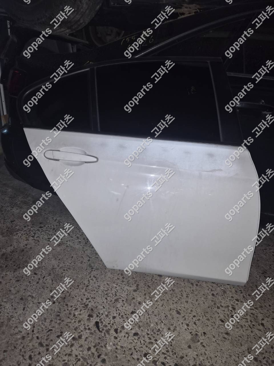 BMW 3시리즈 F30 중고 조수석 뒷문 도어 450,000원