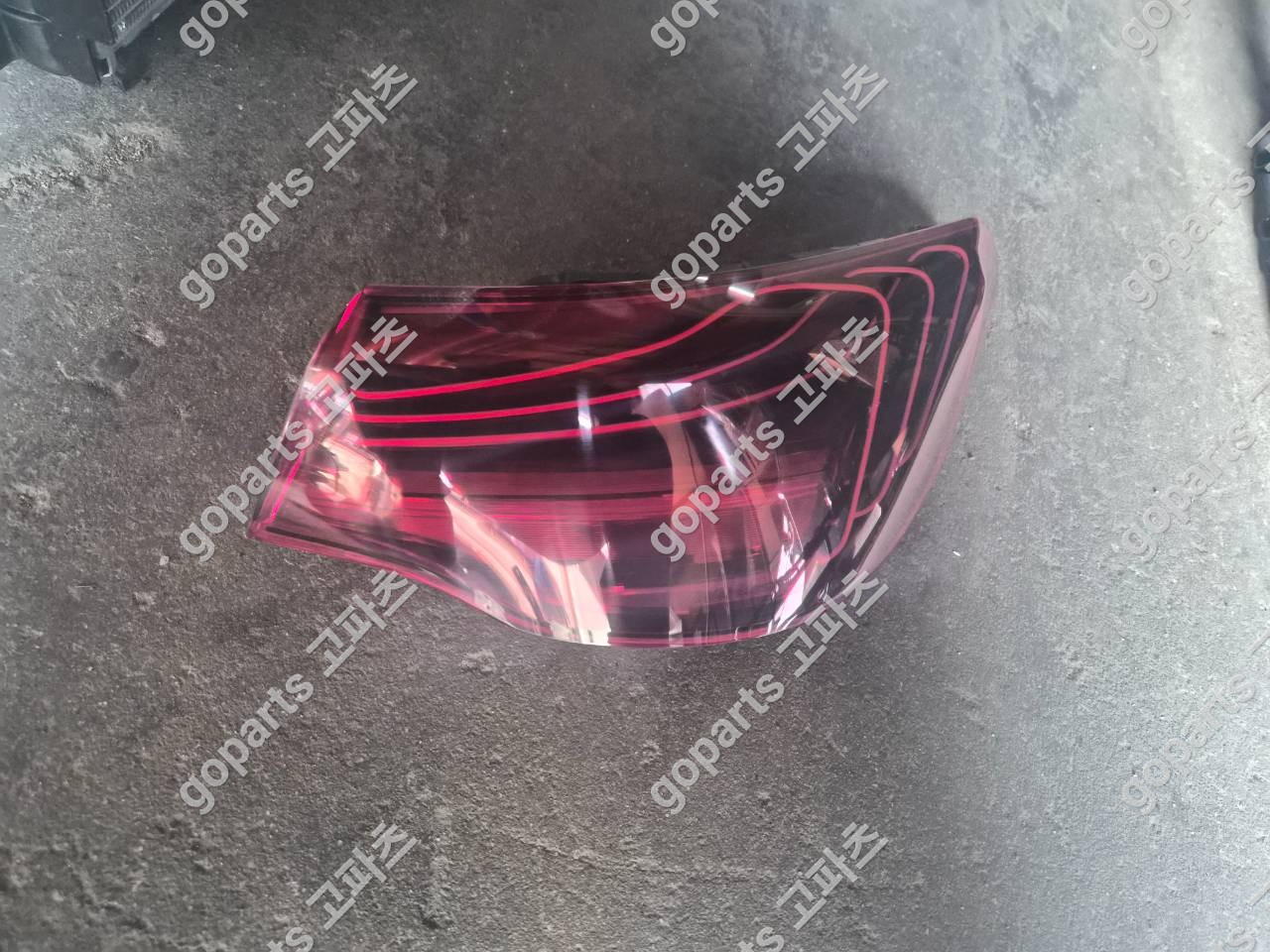 BMW 4시리즈 G22/G23/G26/G82/G83 후미등 조수석 H45a37ab3405 중고 300,000원